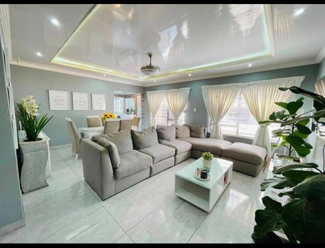 4 BEDROOM HOUSE FOR SALE IN BRACKENDOWNS